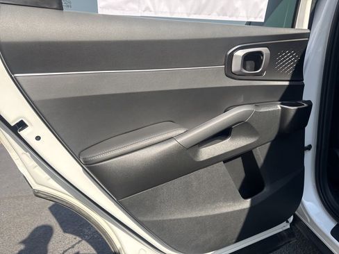 New 2025 Kia Sorento EX image 13