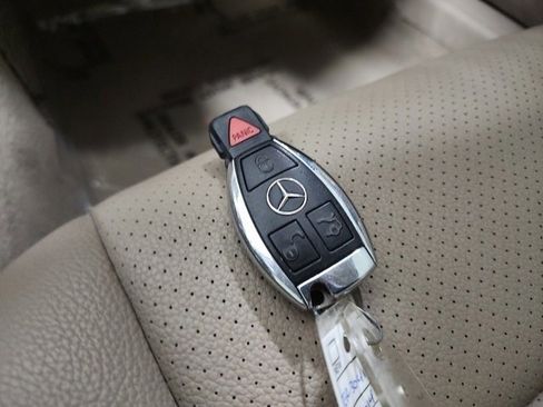 Used 2014 Mercedes-Benz C 300 4MATIC Sedan image 35