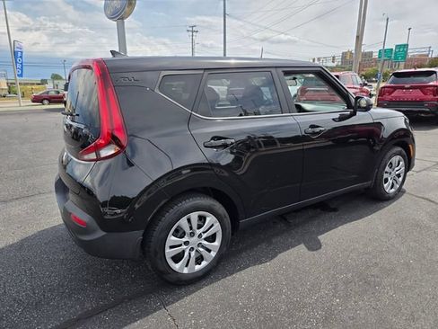 Used 2020 Kia Soul LX FWD image 8