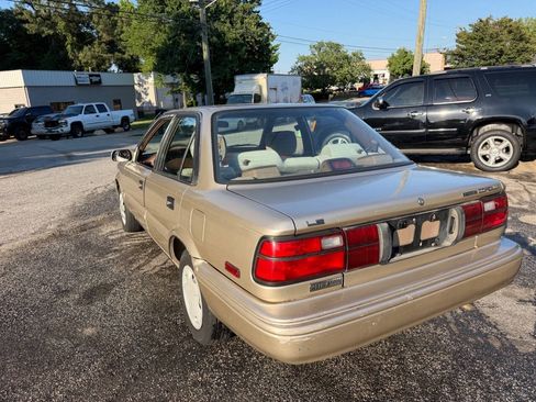 Used 1992 Toyota Corolla LE FWD image 7