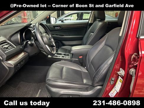 Used 2018 Subaru Outback 2.5i Limited AWD/4WD image 14