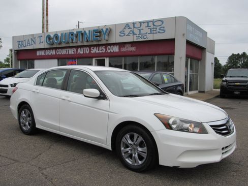Used 2012 Honda Accord SE image 2