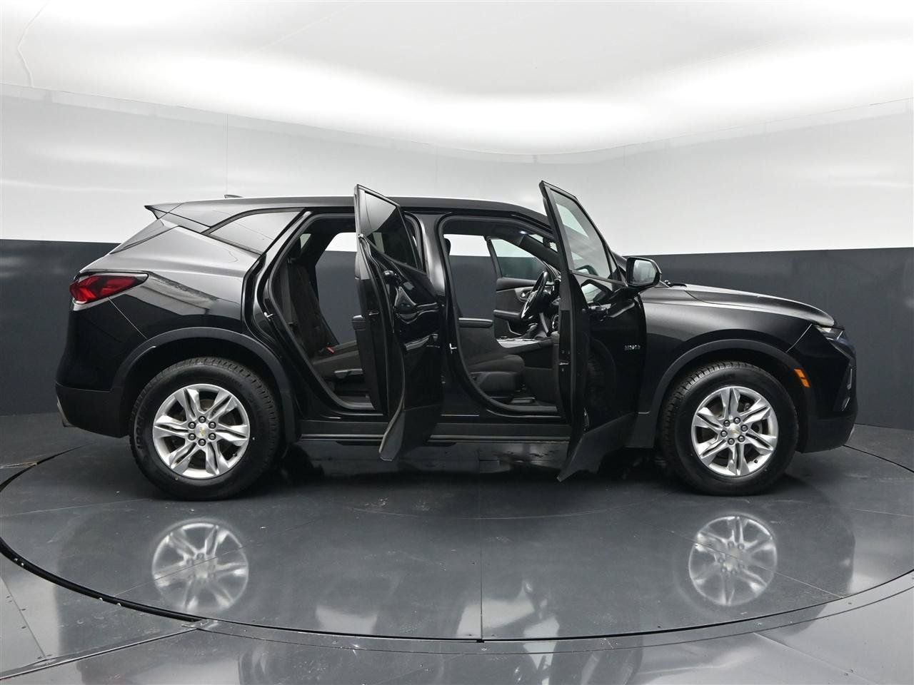 Used 2020 Chevrolet Blazer LT AWD/4WD image 32