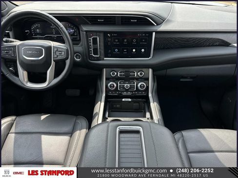 Used 2024 GMC Yukon Denali AWD/4WD image 16
