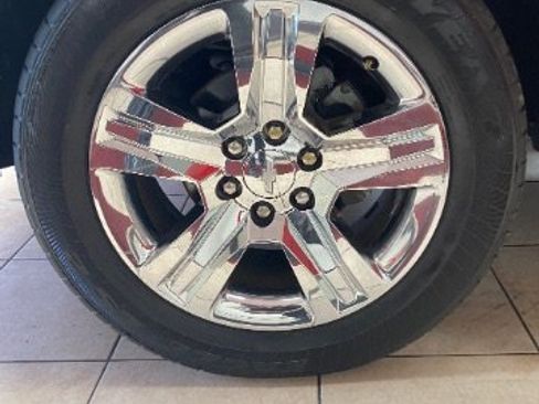 Used 2018 Chevrolet Silverado 1500 Custom w/ Custom Convenience Package RWD image 24
