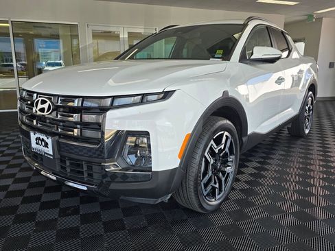 Used 2025 Hyundai Santa Cruz Limited image 8