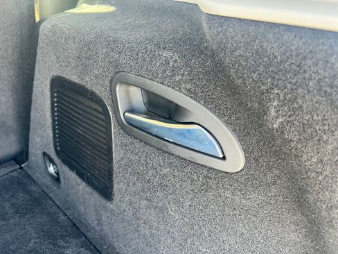 Used 2019 Buick Envision Essence AWD/4WD image 39
