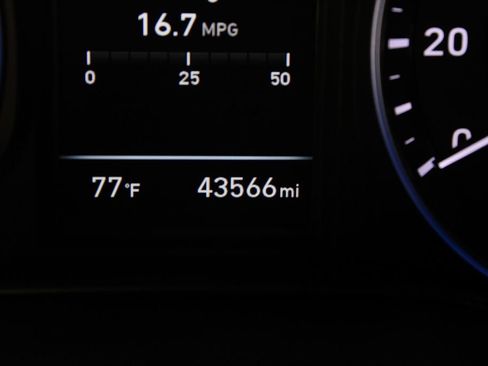 Used 2020 Hyundai Kona Ultimate AWD/4WD image 29