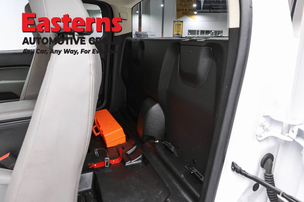 Used 2022 Chevrolet Colorado W/T w/ WT Convenience Package RWD image 22