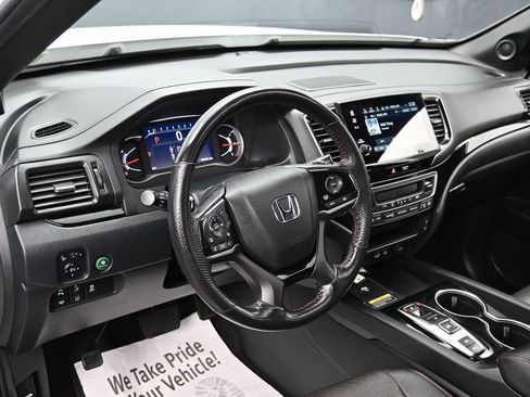 Used 2024 Honda Passport Black Edition image 17