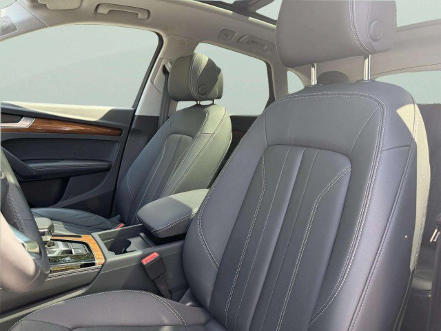 Certified 2023 Audi Q5 2.0T Premium Plus w/ Premium Plus Package AWD/4WD image 21
