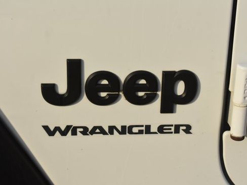 Used 2021 Jeep Wrangler Sport AWD/4WD image 11