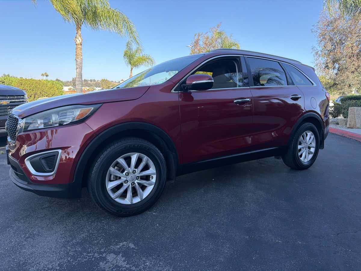 Used 2016 Kia Sorento FWD w/ LX Convenience Package image 16