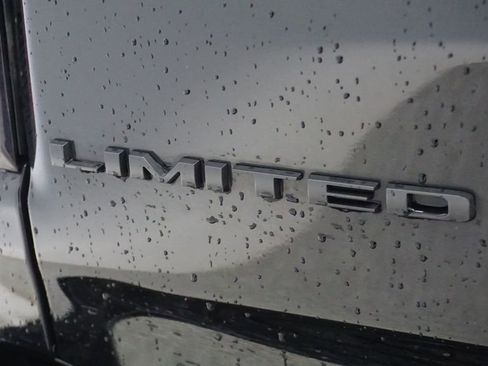Certified 2022 RAM 1500 Limited image 18
