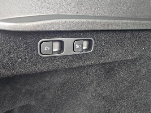 Used 2024 Tesla Model Y Long Range image 70