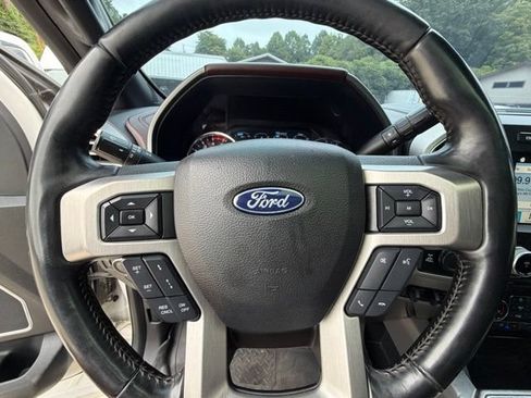 Used 2017 Ford F250 Platinum w/ Platinum Ultimate Package AWD/4WD image 32