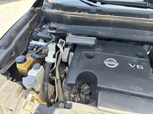 Used 2014 Nissan Pathfinder SL w/ Cargo Package FWD image 7