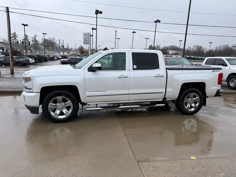 Used 2017 Chevrolet Silverado 1500 LTZ Z71 w/ LTZ Plus Package image 10