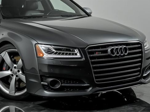 Used 2016 Audi S8 AWD/4WD image 2