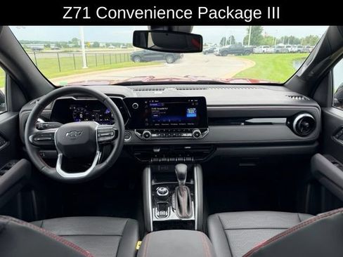Used 2026 Chevrolet Colorado Z71 w/ Technology Package AWD/4WD image 7