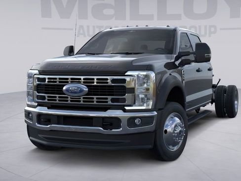 New 2026 Ford F450 4x4 Crew Cab Super Duty image 2