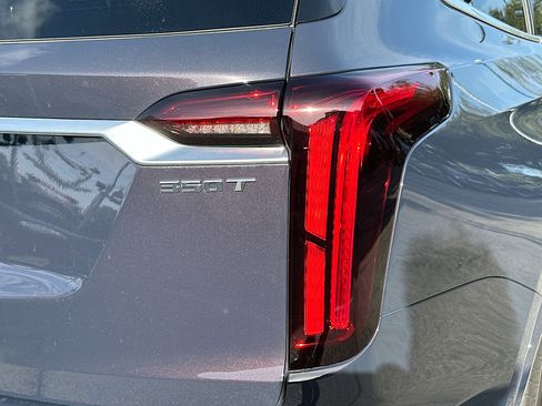 Used 2025 Cadillac XT6 Luxury image 33