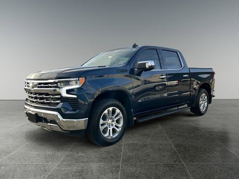 Used 2023 Chevrolet Silverado 1500 LTZ image 3