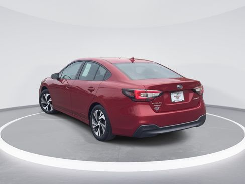 Used 2025 Subaru Legacy Premium AWD/4WD image 7