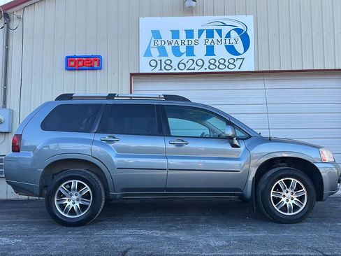 Used 2007 Mitsubishi Endeavor SE image 17