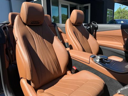 Used 2023 Mercedes-Benz E 450 4MATIC Cabriolet image 36