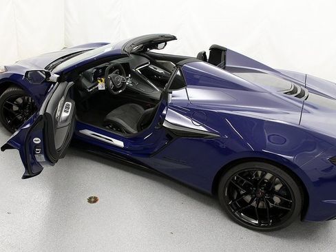 Certified 2025 Chevrolet Corvette Z06 w/ Battery Protection Package image 10