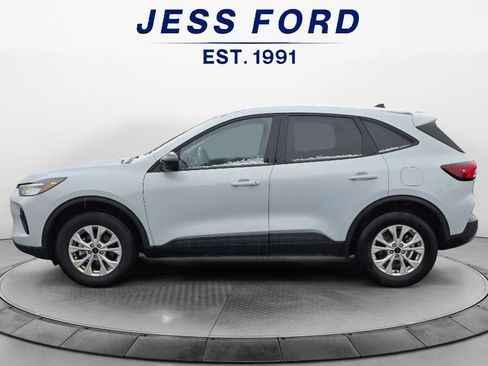 Used 2025 Ford Escape Active image 2