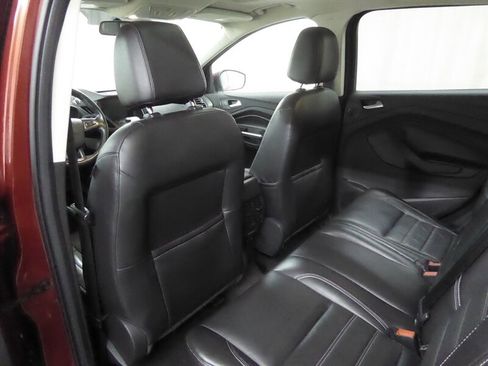 Used 2017 Ford Escape SE w/ SE Leather Comfort Package image 26