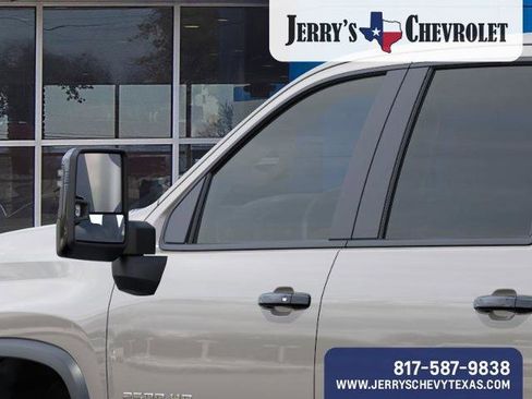 New 2026 Chevrolet Silverado 2500 ZR2 image 14