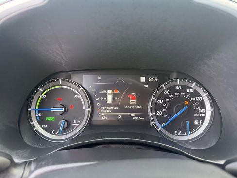 Used 2021 Toyota Highlander XLE image 22