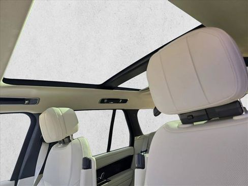 New 2026 Land Rover Range Rover SE AWD/4WD image 30