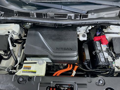 Used 2023 Nissan Leaf S image 31