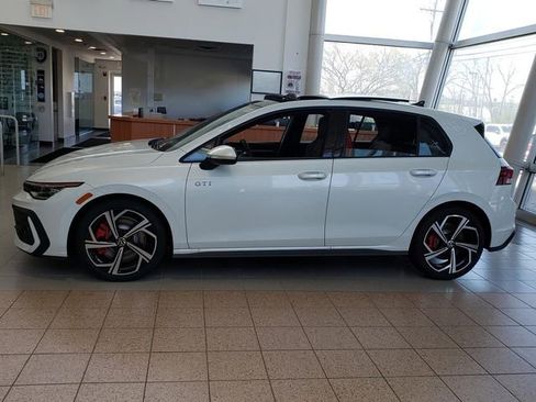 New 2026 Volkswagen GTI SE FWD image 2
