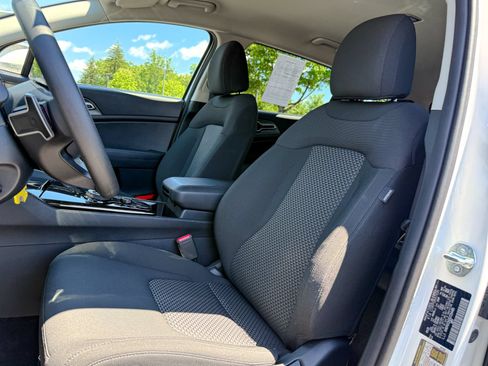 Used 2025 Kia Sportage LX AWD/4WD image 15