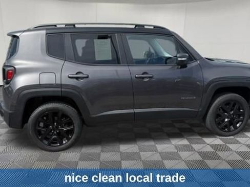 Used 2016 Jeep Renegade Latitude AWD/4WD image 7