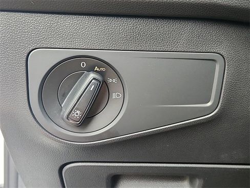 Certified 2022 Volkswagen Tiguan S image 23