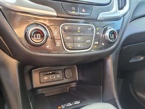 Used 2022 Chevrolet Equinox Premier w/ LPO, Floor Liner Package image 25