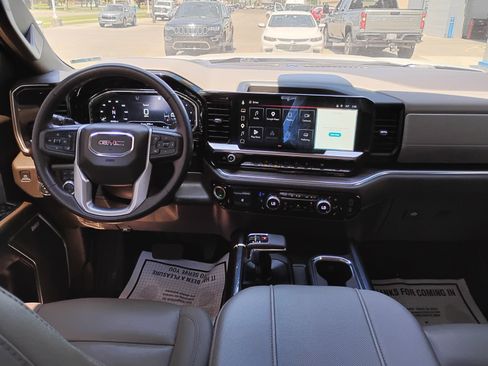 Used 2023 GMC Sierra 1500 SLT w/ SLT Convenience Package AWD/4WD image 5