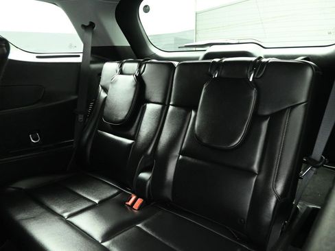 Certified 2024 Ford Explorer XLT w/ Equipment Group 202A image 19