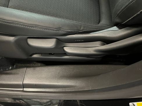 Used 2025 Buick Encore GX Preferred image 22