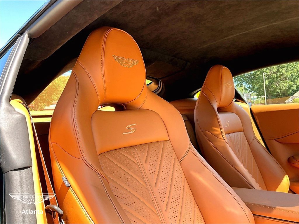 Used 2026 Aston Martin V8 Vantage S RWD image 25