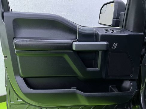 Used 2019 Ford F150 XLT w/ Equipment Group 302A Luxury AWD/4WD image 17