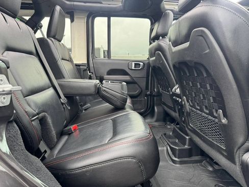 Used 2019 Jeep Wrangler Unlimited Rubicon AWD/4WD image 21