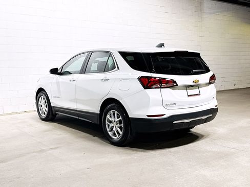 Used 2023 Chevrolet Equinox LT image 3
