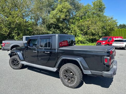 Used 2021 Jeep Gladiator Sport AWD/4WD image 4